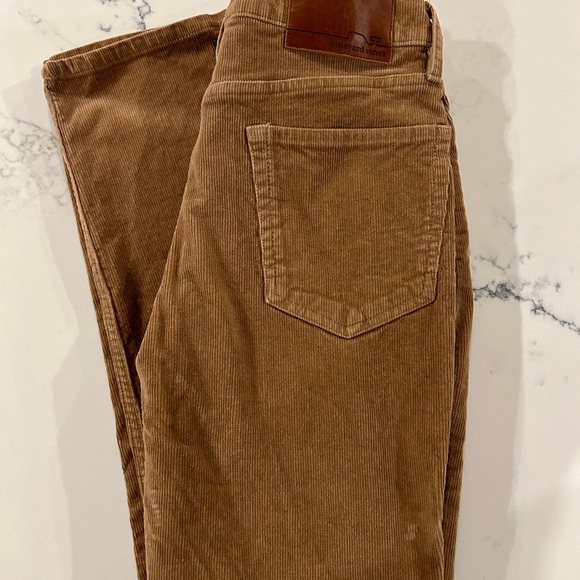 Vineyard Vines Men’s 28x30 corduroy 5-pocket pants. Excellent condition. - Picture 3 of 4